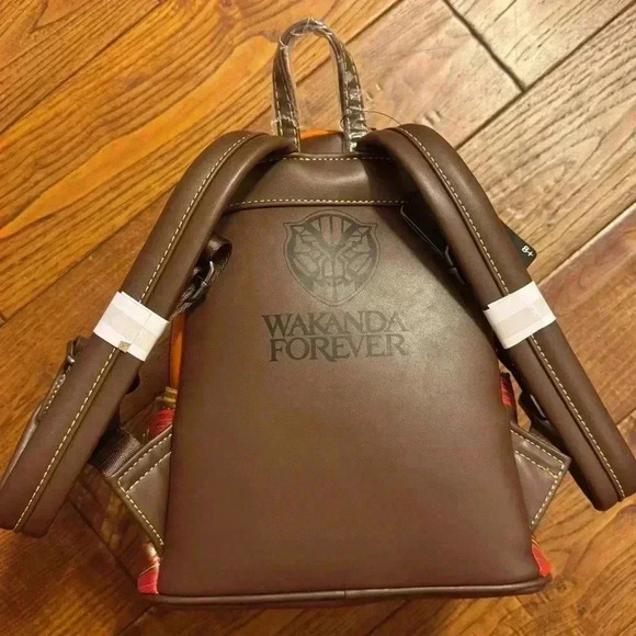 Loungefly Marvel Black Panther Wakanda Forever BP -$65 NWT - Picture 3 of 3
